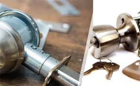 Locksmith detail photo